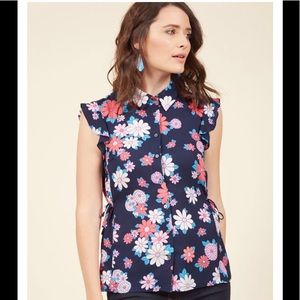 ModCloth Button-Up Top in Navy Florals in 1X